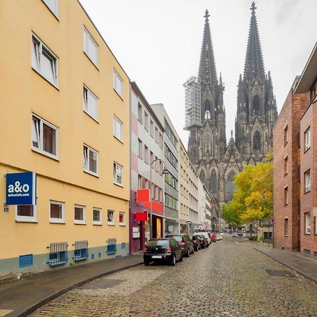 A&O Koeln Dom Hotel Exterior photo